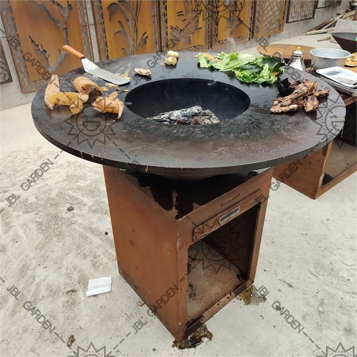 Commercial Outdoor Rusty Corten BBQ