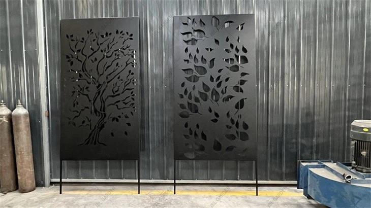 powder coated black screen panels (6)
