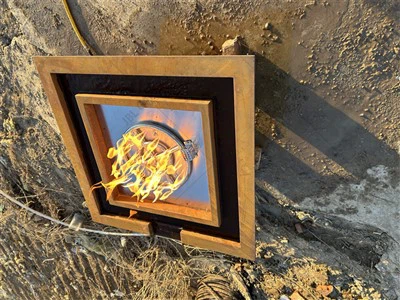 حريق الغاز ونافورة المياه