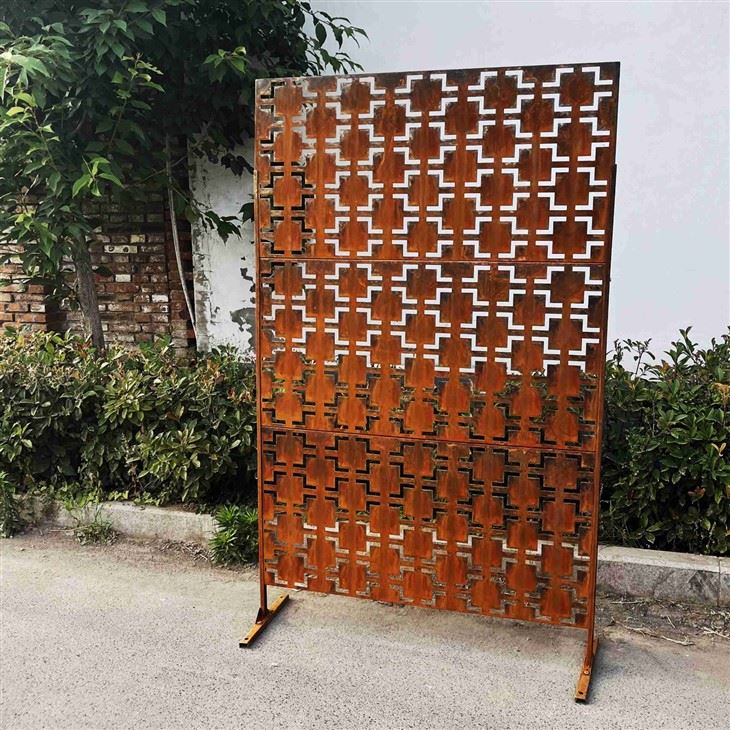 Tree Metal Courtyard Fence
