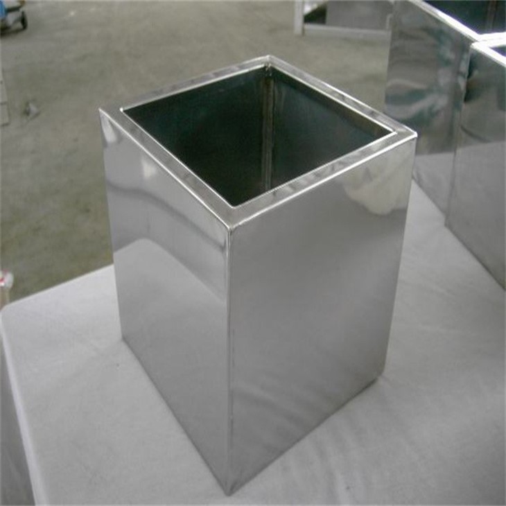 Weathered Steel Garden Flower Pot